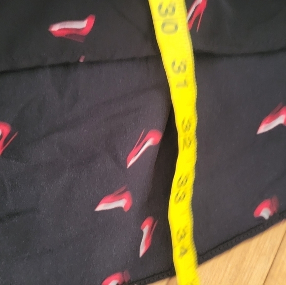 Red Heel Novalty Print Longsleeve Tunic Size 18 - Picture 7 of 9